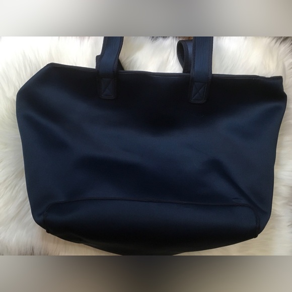 Juicy Couture Navy Blue Tote - Picture 2 of 11